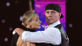 Борьба за любовь и жизнь, двое детей и венчание: история Костомарова и Домниной