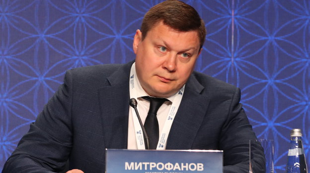 Максим Митрофанов.