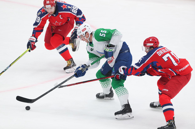 Никита Нестеров, Александр Хмелевский и Константин Окулов. Никита Нестеров, Александр Хмелевский и Константин Окулов