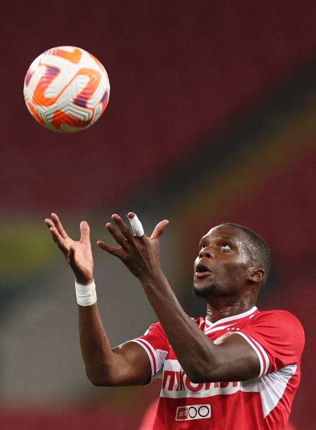 Кристофер Мартинс.