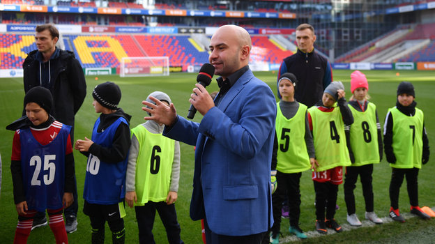 Нобель Арустамян. Комментатор Нобель Арустамян