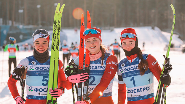 Призеры женского спринта: Вероника Степанова, Анастасия Фалеева, Дарья Непряева.