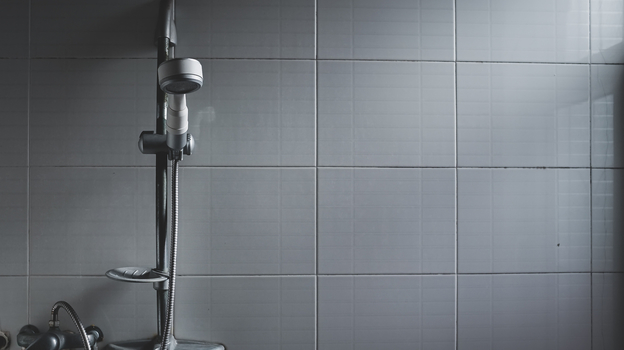 Подарки на 8 марта для взрослой женщины. Фильтр для душа