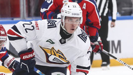 Хоккеист Данила Юров