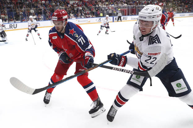 Константин Окулов и Данила Юров. Хоккеисты Константин Окулов и Данила Юров