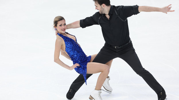 Фигуристы Елизавета Худайбердиева и Егор Базин