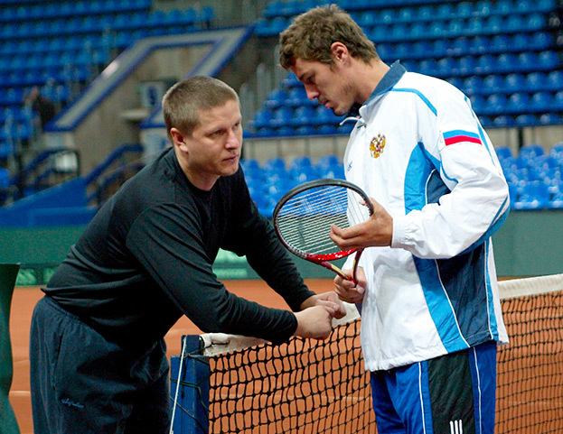 Евгений Кафельников и Марат Сафин на тренировке сборной России перед Кубком Дэвиса.