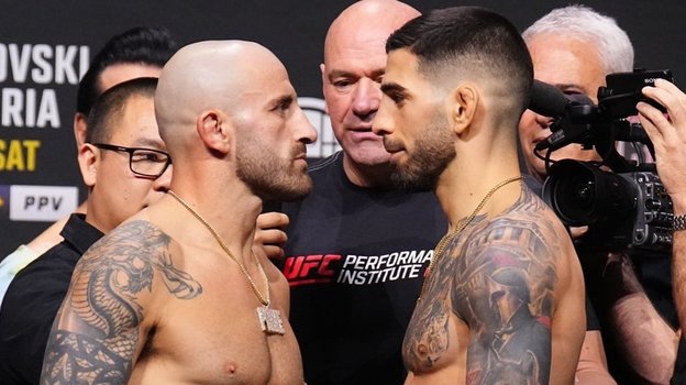 Алекс Волкановски и Илия Топурия.