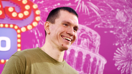 «Было сложно встать, думал: зачем все это? Но человек может все». Интервью Александра Большунова