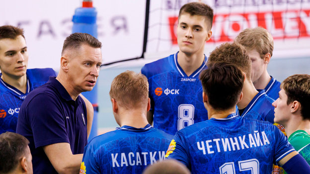 Михаил Падо (№8).