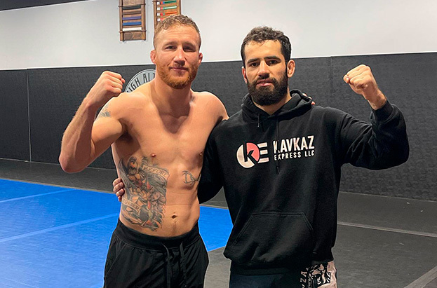 Джастин Гейджи и Мухаммад Наимов.