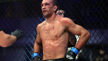 Александр Сарнавский.