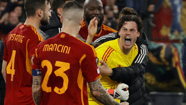 Драка в Праге, «Карабах» вдесятером ворвался в 1/8 финала, вратарь «Ромы» спас Лукаку