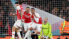 «Арсенал» и «Ман Сити» не отпускают «Ливерпуль», «Барселона» на втором месте, Кейн принес «Баварии» долгожданную победу