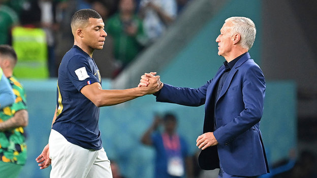 Килиан Мбаппе и Дидье Дешам.