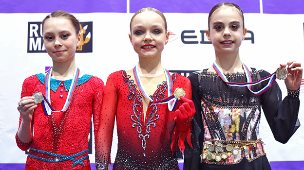 Виктория Стрельцова, Елена Костылева и Валерия Лукашова.