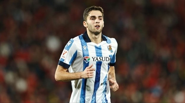 Арсен Захарян. Футболист Арсен Захарян