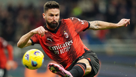 «Лацио» из последних сил цепляется за еврокубки. Вечно молодой Жиру вместе с «Миланом» добьют надежды римлян