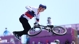 «В жизни надо думать — рисковать или нет. А в симуляторе все безопасно». Лучший райдер России — об Играх будущего