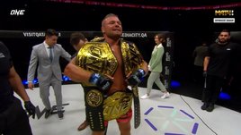 Малыхин стал тройным чемпионом ONE FC. Анатолий во второй раз избил голландца де Риддера