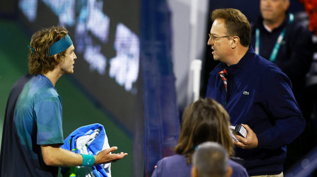 Андрей Рублев выразил недовольство судейством на турнире в Дубае. Андрей Рублев накричал на арбитра на турнире в Дубае