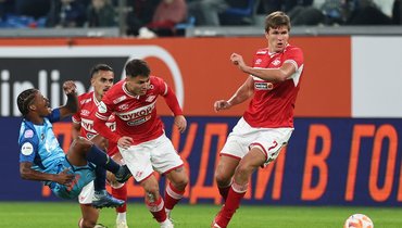 Александр Соболев в матче против «Зенита».