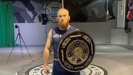 Мурад Мачаев сделал замечание дагестанцу за выброшенный мусор, а тот: «Я убирать, что ли, должен? Заставь убрать»