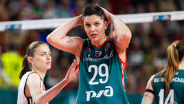 Волейболистка Эбрар Каракурт