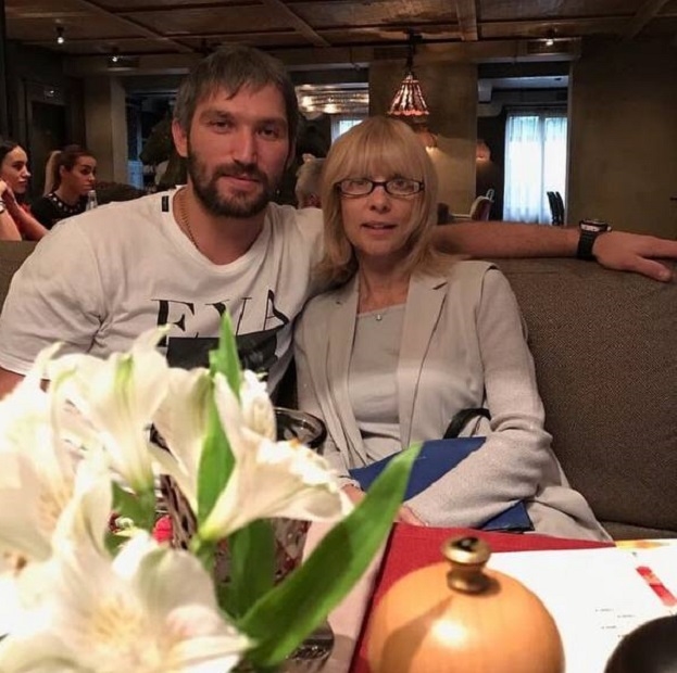 Александр Овечкин и Вера Глаголева.