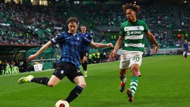 «Аталанта» трижды попала в штангу, а забила — с паса Миранчука. Бергамаски начали плей-офф с ничьей со «Спортингом»