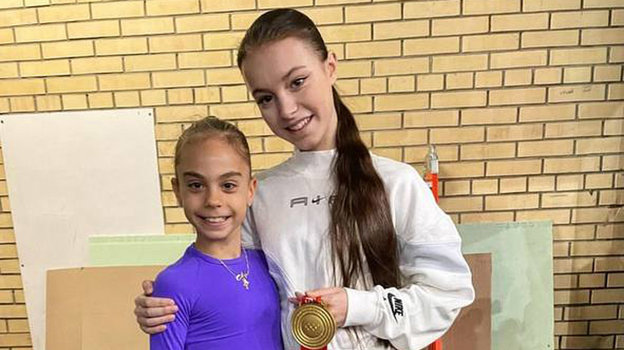 Валерия Лукашова и Анна Щербакова. Фигуристки Валерия Лукашова и Анна Щербакова