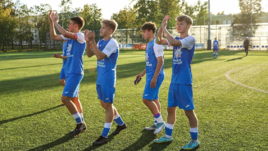 Футболисты «Алмаз-Антей».