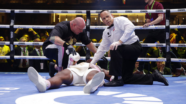 Франсис Нганну.