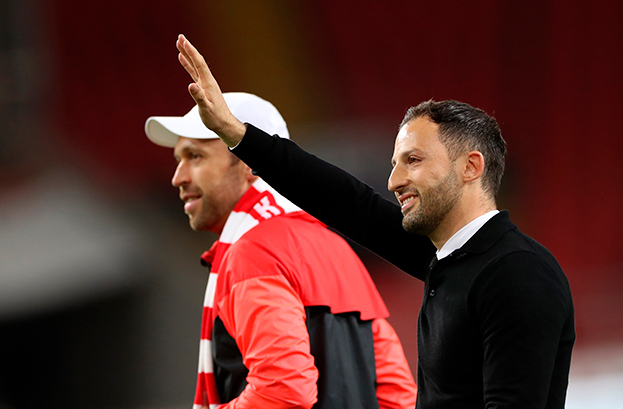 Доменико Тедеско прощается с болельщиками.