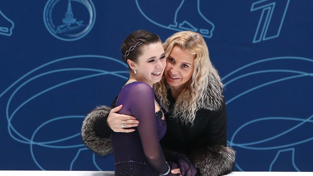 Этери Тутберидзе и Камила Валиева.