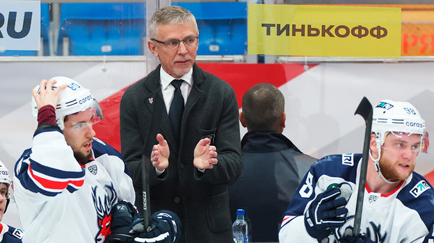 Игорь Ларионов. Главный тренер «Торпедо» Игорь Ларионов.