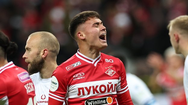 Манфред Угальде.