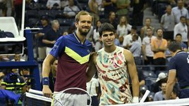 Медведеву стоит пойти ва-банк. Как россиянин может обыграть Алькараса в финале Индиан-Уэллса