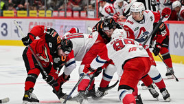 «Локомотив» переехал «Авангард». С такой игрой серия закончится за четыре матча