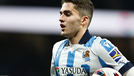 «В Испании меньше расходов. Две тысячи евро в месяц хватит». Арсен Захарян: как он изменился за год