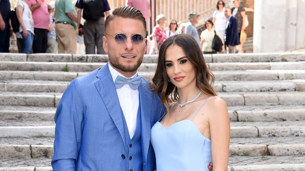 Чиро Иммобиле и его жена. Футболист Чиро Иммобиле с женой