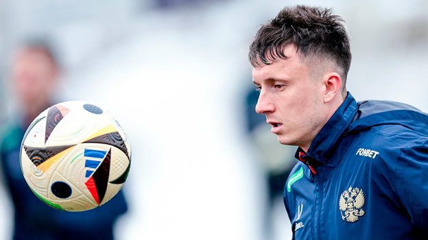 Александр Головин.