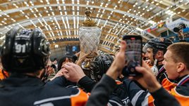 «Кузбасс» стал чемпионом России по хоккею с мячом.