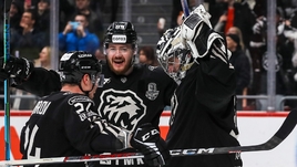 «Динамо» безнадежно проиграло в Челябинске. «Трактор» отправил в отпуск победителя регулярного чемпионата