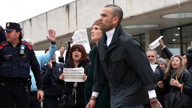 Дани Алвес.