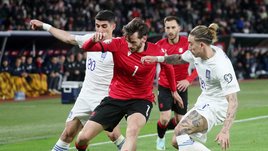 Хвичу заменили до серии пенальти, но это не спасло греков. Грузия едет на Евро!