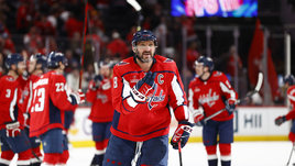 Овечкин прервал голевую серию, но «Вашингтон» снова победил. «Кэпиталз» мчатся в плей-офф
