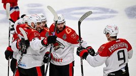 Из самой унылой серии — в самую яркую. «Локомотив» и «Авангард» сыграют седьмой матч