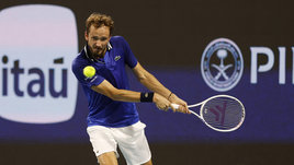 Медведев получил болезненный удар по самолюбию в Майами. Россиянин взял всего три гейма в полуфинале