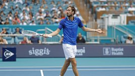 «Проблема не в тактике». Синнер стал для Медведева непреодолимой стеной?